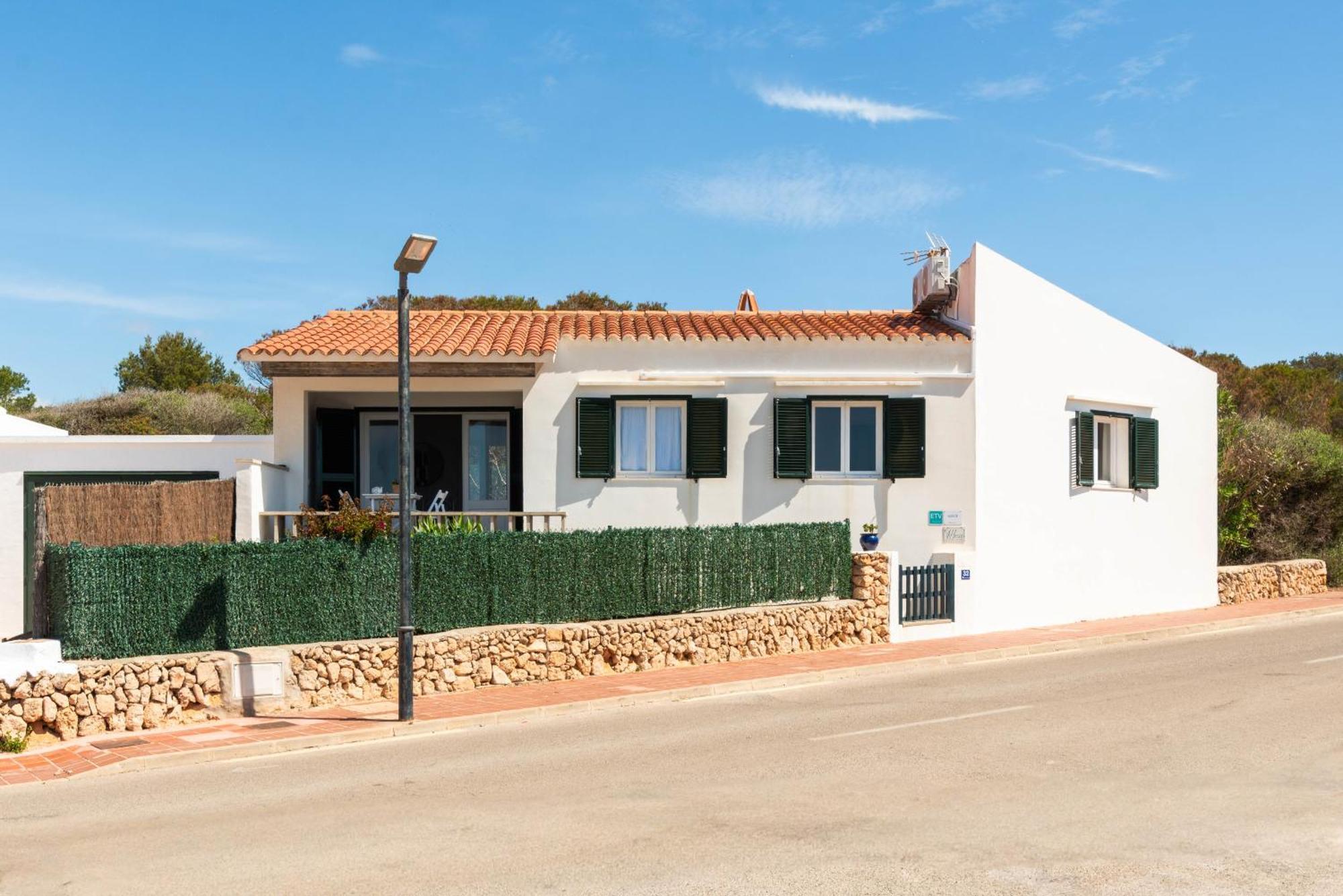 Merce Sant Lluis Εξωτερικό φωτογραφία